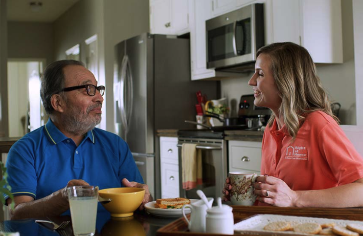 How to Help Someone with Parkinson’s Eat Safely